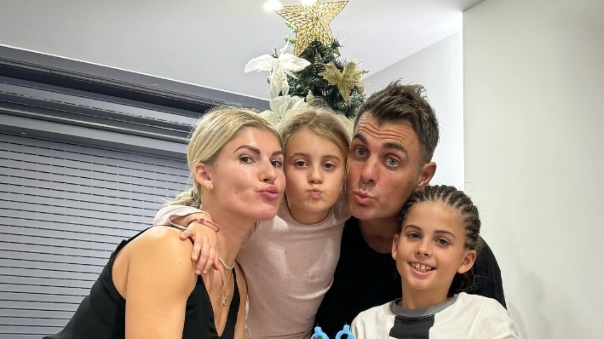 Στέλιος Χανταμπάκης: Σκούπα, σίδερο & μαγειρική - Τα επικά βίντεο κάνοντας δουλειές του σπιτιού μετά την αναχώρηση της Πηλιάκη για το Survivor 2024