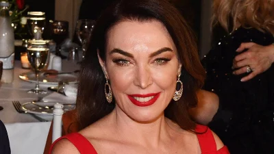 Τατιάνα Στεφανίδου: Ποζάρει δίπλα στην κόρη της - Μια καλλονή με έντονα φρύδια, μακριά μαλλιά & εντυπωσιακό μακιγιάζ η Λυδία Ευαγγελάτου