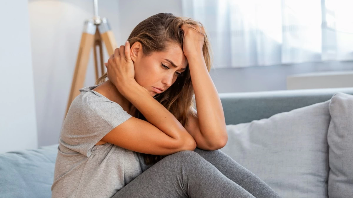 Αγχώδης διαταραχή: Τι είναι; Ποια είναι τα συμπτώματά της & πώς αντιμετωπίζεται;