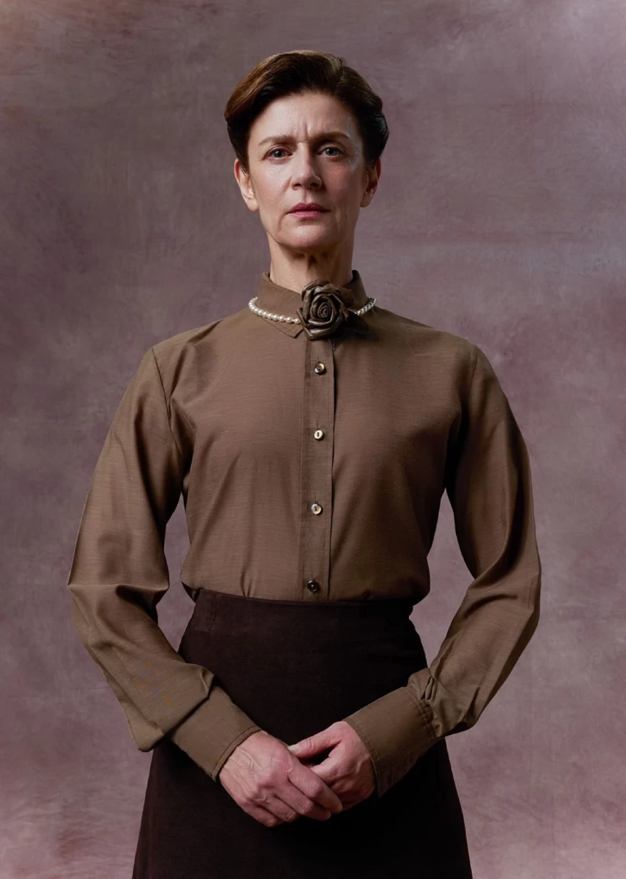 Το προξενιό της Ιουλίας γεννάει η Ιουλία