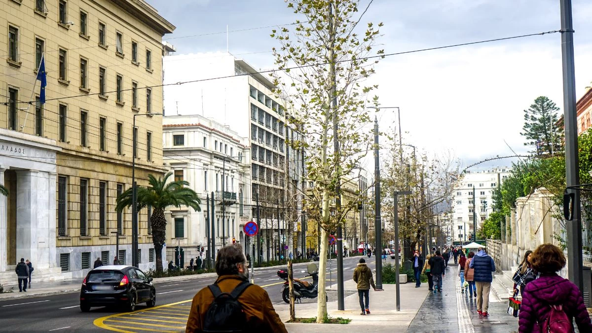 Καιρός 28/2: Τοπικές βροχές και σήμερα - Ανεβαίνει η θερμοκρασία