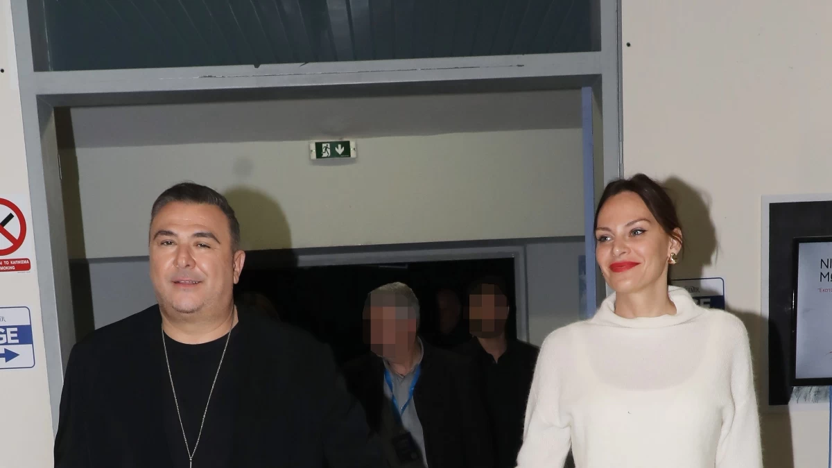 Αντώνης Ρέμος: Η χειρονομία του τραγουδιστή στη Μπόσνιακ μπροστά στο φακό - Πολλοί το είδαν λίγοι το παρατήρησαν