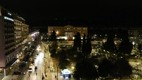 Συναγερμός για βόμβα στην Βουλή - Διακόπηκε η κυκλοφορία