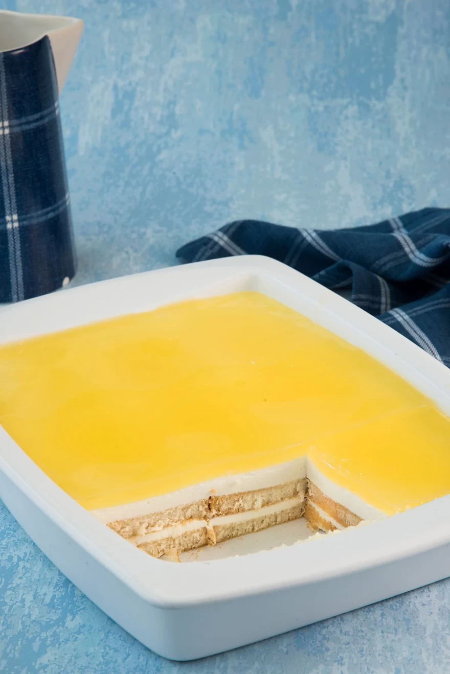 Ελαφρύ γλυκό ψυγείου