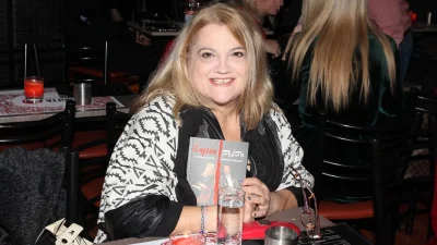 Ελένη Καστάνη: «Πάντα με ακολουθούσε το, "είναι η κόρη του που αυτοκτόνησε"...» - Συγκινεί με την εξομολόγησή για τον πατέρα της