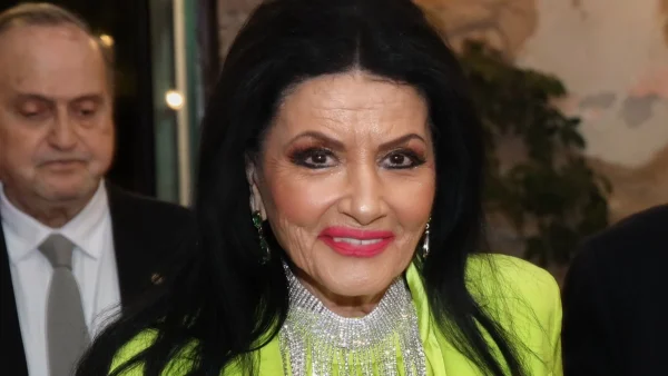 Ζωζώ Σαπουντζάκη: «Θα μπορούσε να είχε άσχημο αποτέλεσμα!» - Οι κακές συνήθειες που την οδήγησαν εσπευσμένα στο νοσοκομείο