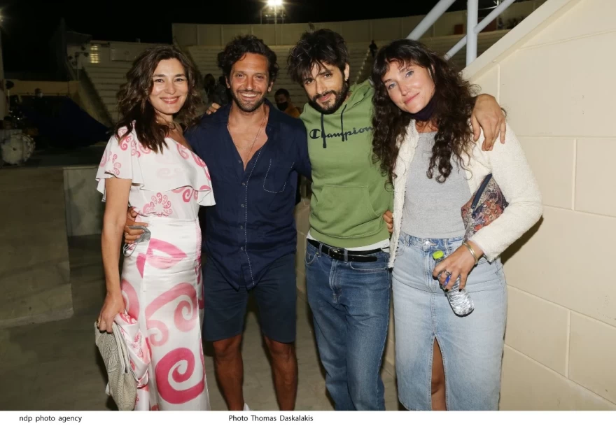 Γιάννης Νιάρρος Χαρά-Μάτα Γιαννάτου