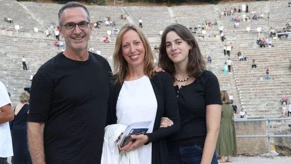 Κώστας Κρομμύδας: «Η κόρη μου δουλεύει για να καταλάβει τι σημαίνει μεροκάματο»