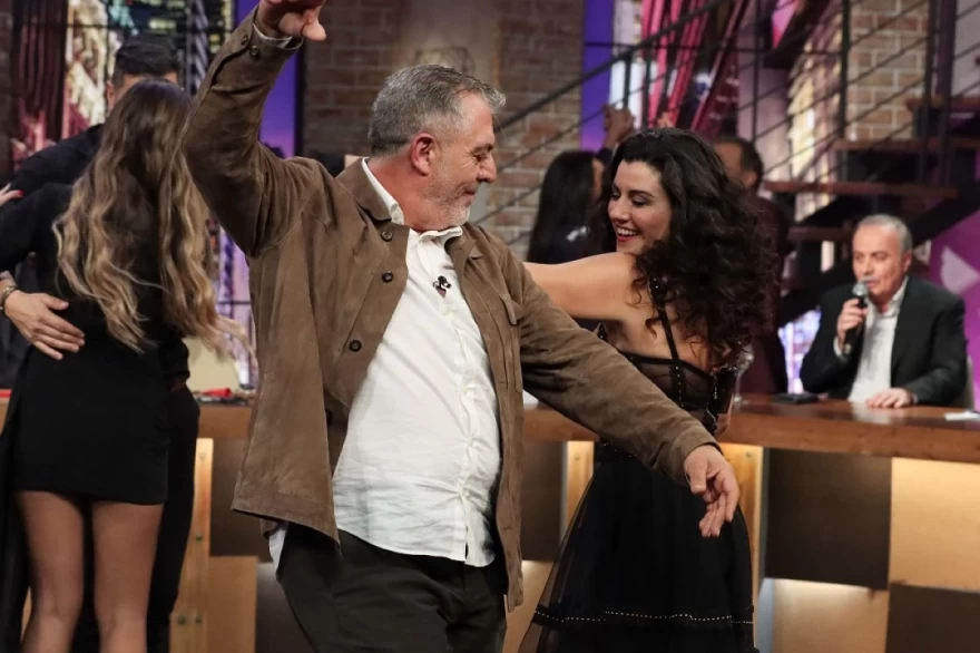 Κούλλης Νικολάου, Χρύσα Κλούβα