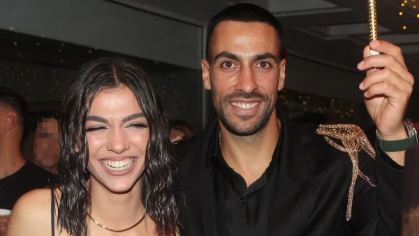 Μελίνα Νικολαΐδη: Το φιλί και οι αγκαλιές με τον Αλέξανδρο Πολυχρονιάδη - Στάζει μέλι για τα γενέθλιά της