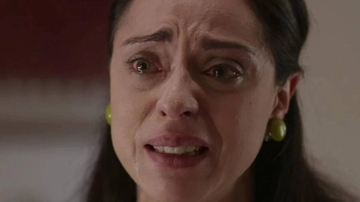 Ο Παράδεισος των Κυριών: «Είμαι έγκυος», «Αυτό που έχεις να κάνεις είναι να το ρίξεις» - Ρίχνει δηλητήριο στο πιάτο της, το τρώει άλλη και πέφτει αναίσθητη