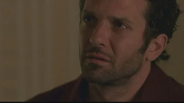 Παραλία: «Δεν τιμάς τη μνήμη της σκοτώνοντας ανθρώπους!» - Ο Χάρι ανακαλύπτει το φονιά της Υπατίας! Το σχέδιο που ετοιμάζει στη μνήμη της