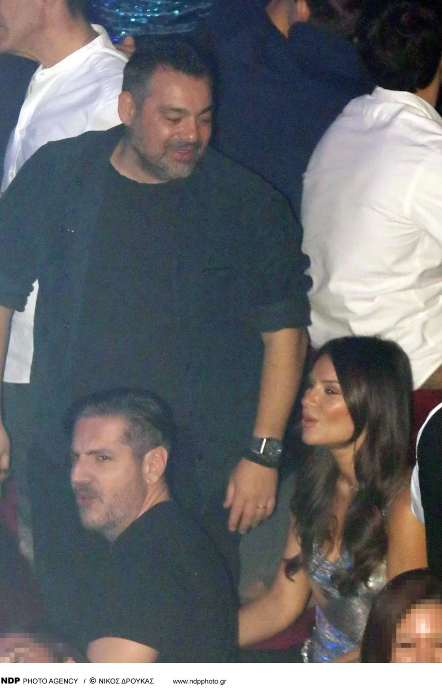 Ο Παύλος Πετρουλάκης και η Ελένη Τσολάκη σε πρόσφατη δημόσια βραδινή έξοδό τους