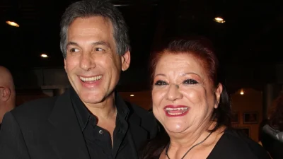 Θάνος Καληώρας: «Με την Τζέσυ Παπουτσή ήμασταν κολλητοί για 8 χρόνια πριν γίνουμε ζευγάρι»