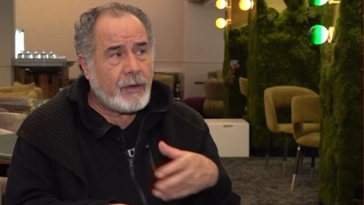 Θοδωρής Κατσαφάδος: «Είχα ένοχες και τύψεις για τον θάνατο του αδελφού μου, για 3 χρόνια δεν μίλαγα…»