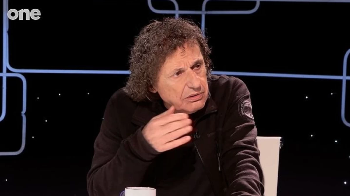 Βασίλης Παπακωνσταντίνου: «Δεν έκανα πρόταση γάμου κλασικά, είπαμε να...» - Η τρυφερή αποκάλυψη για τη γνωριμία και τον έρωτα με την Ελένη Ράντου