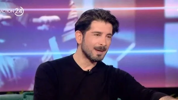 Χρήστος Σπανός: «Δεν θα παντρευόμασταν! Κάναμε τον πολιτικό γάμο για να μπω στον τοκετό» - Ο έρωτας με την δασκάλα του και η αποκάλυψη για το δεύτερο παιδί