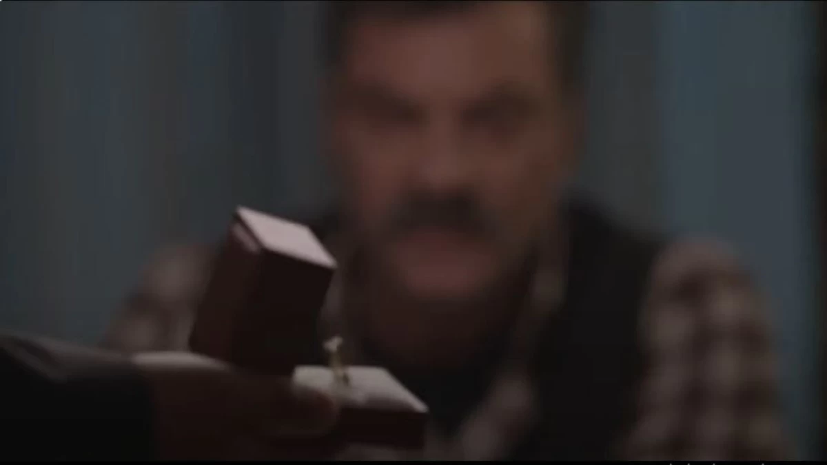 Σασμός (13/3): «Είσαι Σταματάκενα» - Την ώρα που της κάνει πρόταση γάμου, ανατινάζεται και πεθαίνει