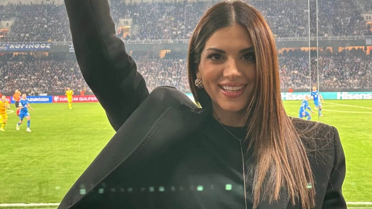 Σταματίνα Τσιμτσιλή: Πανηγύρισε τη νίκη της Εθνικής Ελλάδος απέναντι στο Καζακστάν μαζί με τα παιδιά της