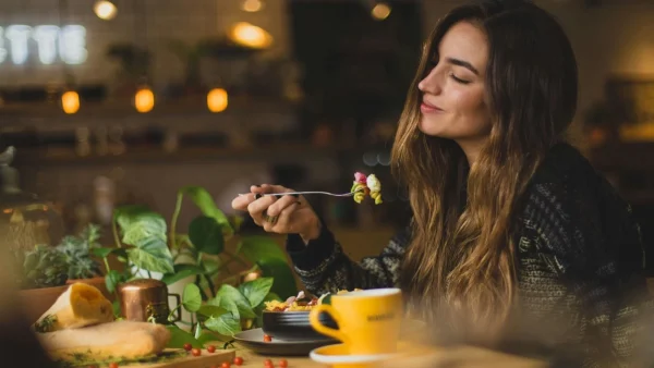 Υποφέρεις από αλλεργίες: 8 φυσικοί τρόποι για να τις αντιμετωπίσεις μια κι έξω