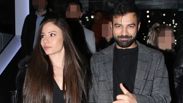 Ανδρέας Γεωργίου: Βγάζει μάτι το μονόπετρο της μέλλουσας γυναίκας του - Το εντυπωσιακό δαχτυλίδι της πρότασης γάμου