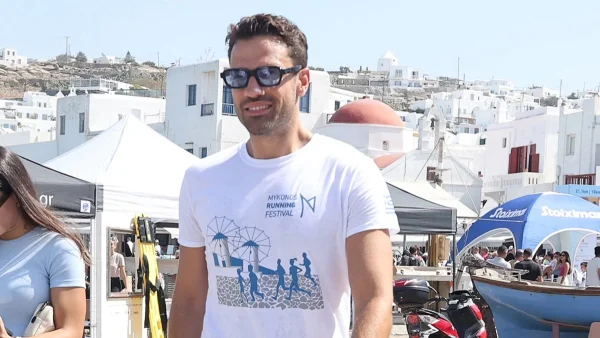 Κωνσταντίνος Αργυρός: Ποζάρει στο τζακούζι με φόντο το δάσος - Η σπάνια φωτογραφία από την καθημερινότητά του