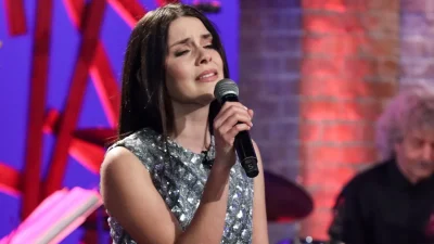 Σάββατο με φίλους: «Ωραία η Ψυχοκόρη» - Η Ασημένια Βουλιώτη ερμήνευσε το «Δίχτυ» και μάγεψε