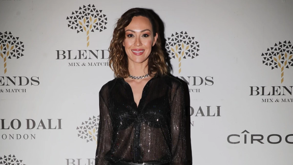 Δώρα Παντέλη: Επιστρέφει στην σκηνή του J2US - Αυτός είναι ο πασίγνωστος τραγουδιστής που θα βρεθεί στο πλευρό της