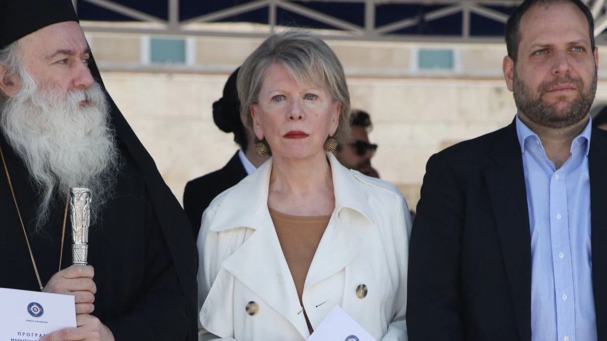 Έξαλλη η Έλενα Ακρίτα: «Μπορεί να μην γουστάρετε εμένα ως δημοσιογράφο, αλλά είστε...» - Η καταγγελία "κόλαφος" στην ΕΡΤ