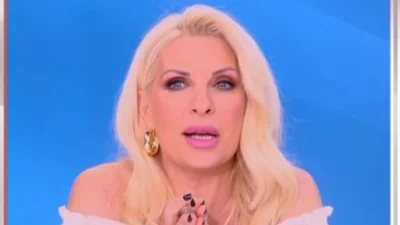 Ελένη Μενεγάκη: Κλειστό το σπίτι της παρουσιάστριας - «Μου λέγανε τα παιδιά μου "μαμά τι γίνεται;"»