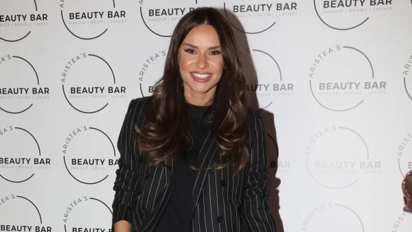 Ελένη Τσολάκη: «Χόρευα όλη την ώρα, έβγαλα τα παπούτσια μου στις 6 το πρωί...» - Η αποκάλυψη για τον γάμο της