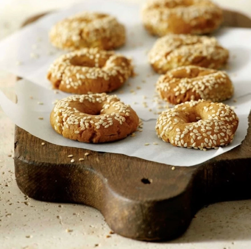 Για τις αρχάριες στην κουζίνα: Νηστίσιμα κουλουράκια πορτοκαλιού - Έτοιμα σε 10 λεπτά 