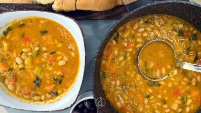 Κλασική φασολάδα χωρίς μούλιασμα - Το μυστικό της Αργυρώς για να χυλώσει άψογα