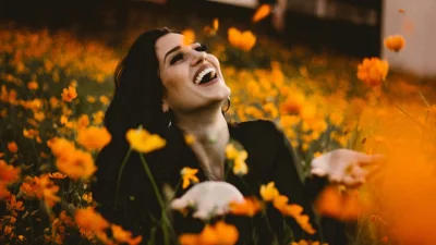 Έπεσε η διάθεσή σου; Με αυτούς τους 3 τρόπους θα ανέβεις ψυχολογικά σε λίγα μόνο λεπτά!