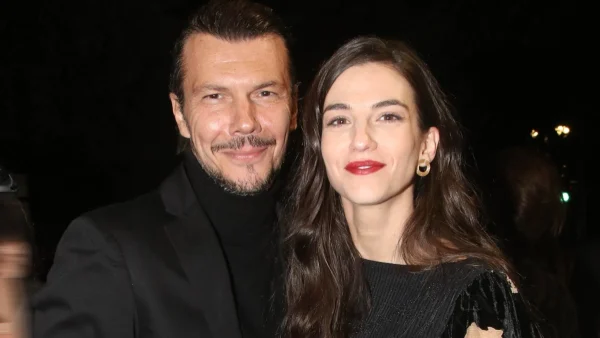 Ιωάννης Παπαζήσης - Αναστασία Παντούση: Η τρυφερή ανάρτηση του ηθοποιού αγκαλιά με την σύντροφό του