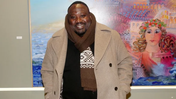 Ο Ζερόμ Καλούτα τρολάρει τα ρατσιστικά σχόλια: «Πάλι καλά που δεν είπαν τι θέλει αυτός ο Κινέζος»