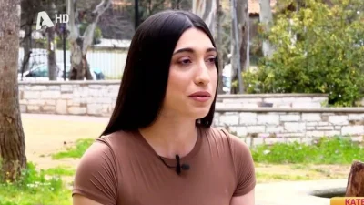Κατερίνα Κακοσαίου: «Με στεναχωρούσε πολύ να βλέπω βιντεοκλίπ του γιατί...» - Η αποκάλυψη για την σύγκριση με τον πατέρα της και τα αρνητικά σχόλια