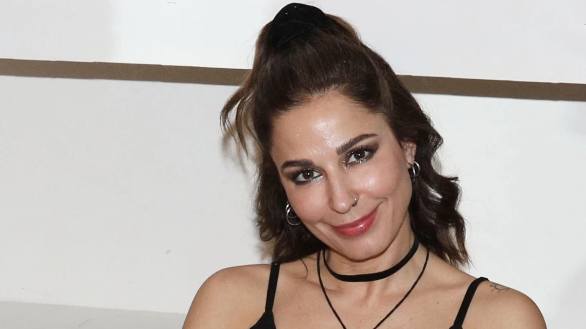 Κατερίνα Παπουτσάκη: Τέλος το καστανό χρώμα στα μαλλιά της - Μια άλλη με το ξανθό look που υιοθέτησε