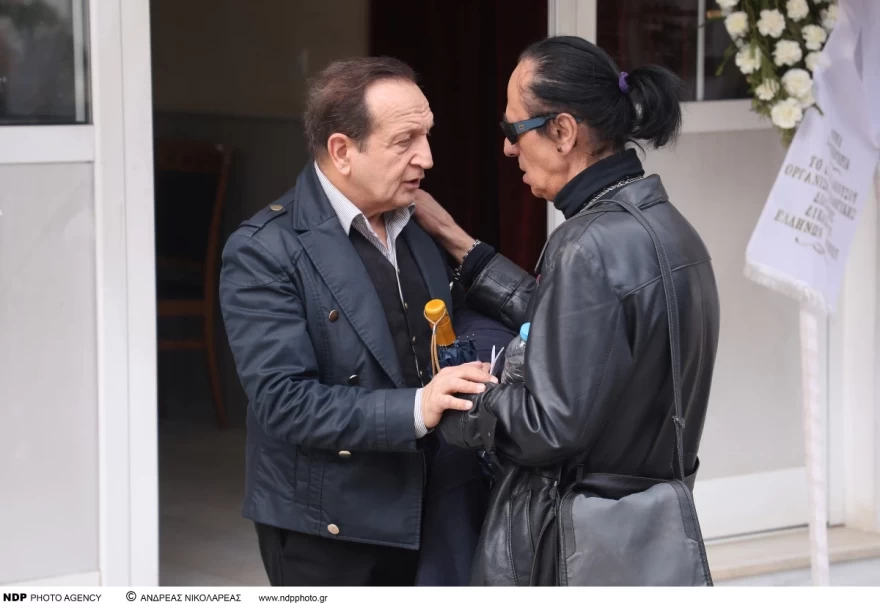 ΣΠΥΡΟΣ ΜΠΙΜΠΙΛΑΣ ΣΤΗΝ ΚΗΔΕΙΑ ΤΗΣ ΤΕΤΗΣ ΣΧΟΙΝΑΚΗ