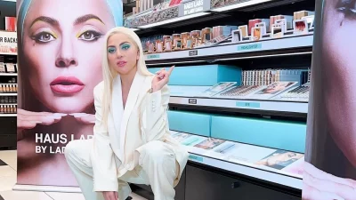 Lady Gaga: H σειρά μακιγιάζ της που σάρωσε στο Ηνωμένο Βασίλειο τώρα έρχεται & στην Ελλάδα - Δες τι περιλαμβάνει!