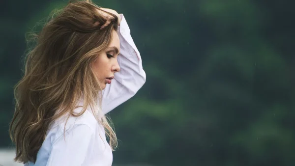 Αυτά είναι τα 5 ωραιότερα & πιο stylish χτενίσματα για μακριά μαλλιά - Έτσι δεν θα δείχνουν ποτέ βαρετά!