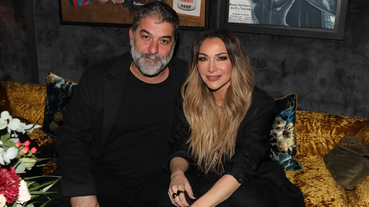 Δέσποινα Βανδή: Ρομαντικό ταξίδι με τον Βασίλη Μπισμπίκη στη Ρώμη - Η τρυφερή φωτογραφία στην αγκαλιά του