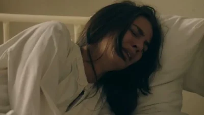 Ναυάγιο: «Είμαι η αρραβωνιαστικιά του Αντώνη» - Μια μυστηριώδης γυναίκα εμφανίζεται! Η Ειρήνη ετοιμάζεται να γεννήσει αλλά...