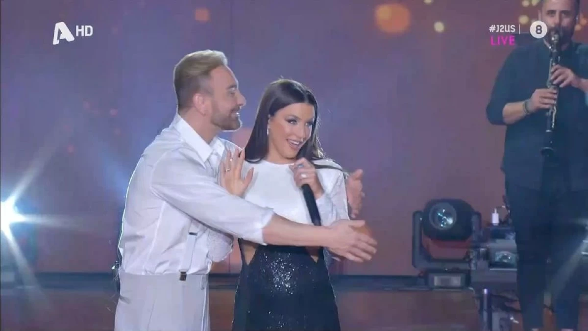 J2US - Νίκος Κοκλώνης: «Σου γ...ω το μυαλό!», φώναξε στον αέρα ο παρουσιαστής