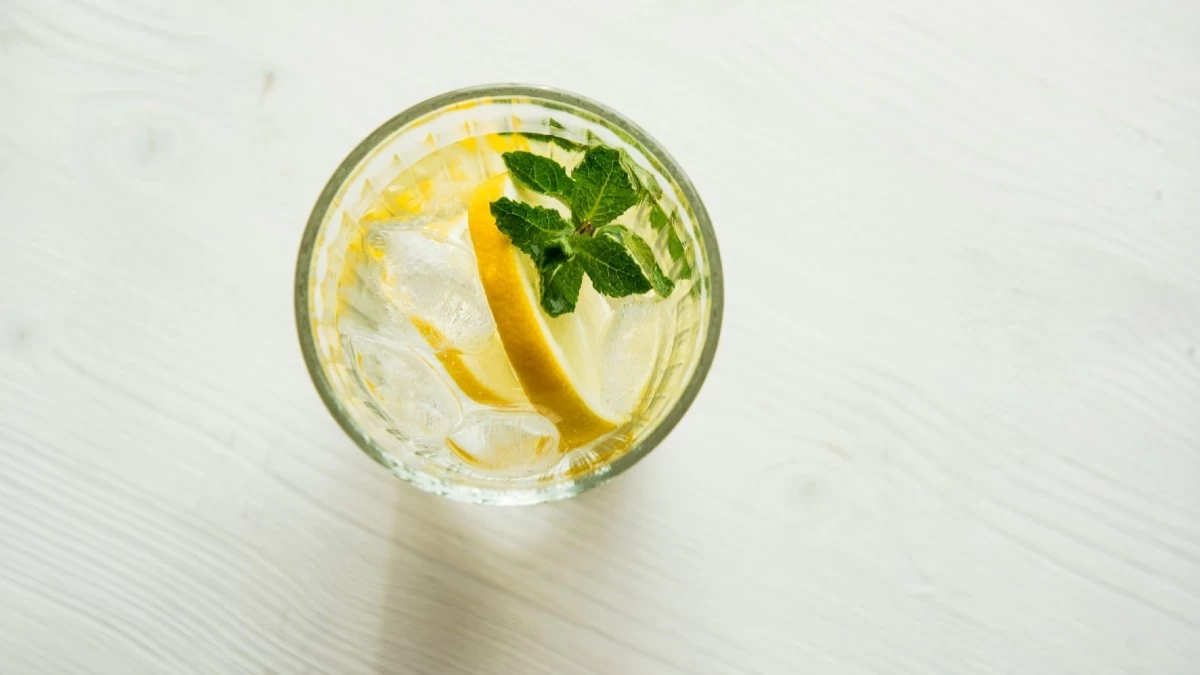 Βάλε λεμόνι, μαϊντανό και 1 ακόμη συστατικό - Το τέλειο ρόφημα για να χάσεις λίπος από την κοιλιά σε 1 μόλις εβδομάδα