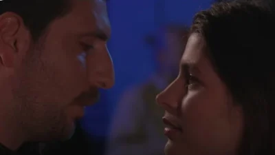 Σασμός (22/3): «Ήθελα χρόνο, όμως είμαι εδώ...» - Της κάνει πρόταση γάμου και το ανακοινώνει στην οικογένεια της