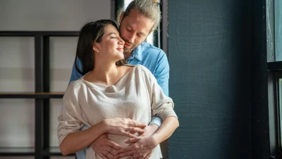 Ερωτική ζωή στην εγκυμοσύνη Πότε είναι ασφαλής & πότε μπορεί να γίνει επικίνδυνη;