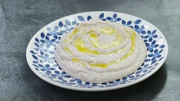 Σκορδαλιά: Τα τρία μυστικά για να διατηρηθεί μέρες στο ψυγείο - Προσοχή μη μουλιάσετε...