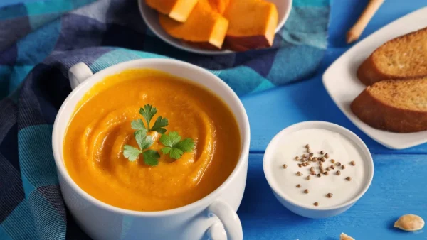 Κολοκυθόσουπα βελουτέ: Τα 5+1 μυστικά για τέλεια υφή και γεύση