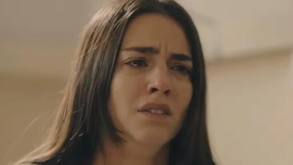 Το Ναυάγιο: «Δεν ήξερα πως ο Αντώνης είναι αρραβωνιασμένος» - Αιμορραγεί ασταμάτητα! Θρήνος στο μαιευτήριο για την Ειρήνη και το αγέννητο μωρό της